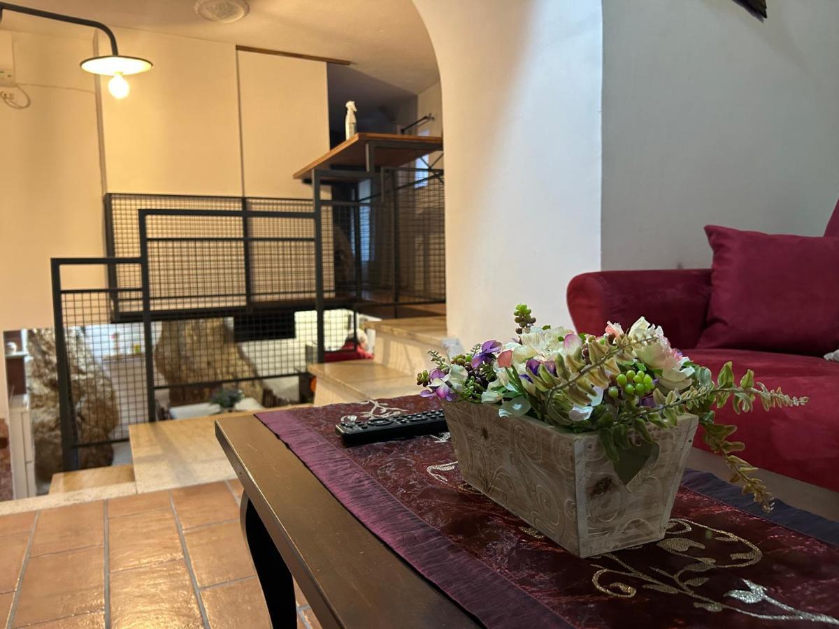 Roccia Dambra Apartamento Cori Exterior foto